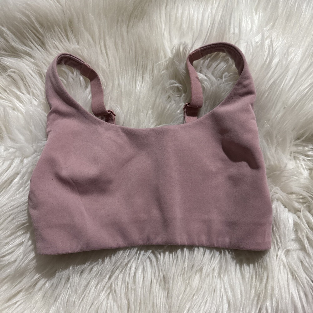 lululemon Adapt And Align Soft Pink Sports Bra Size 2C/D Comfortable